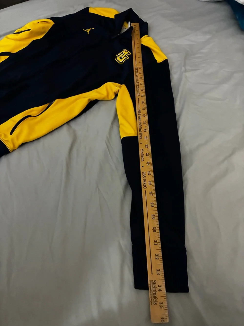 Marquette Air Jordan Zip Up Long Sleeve Sweatshirt Size XL